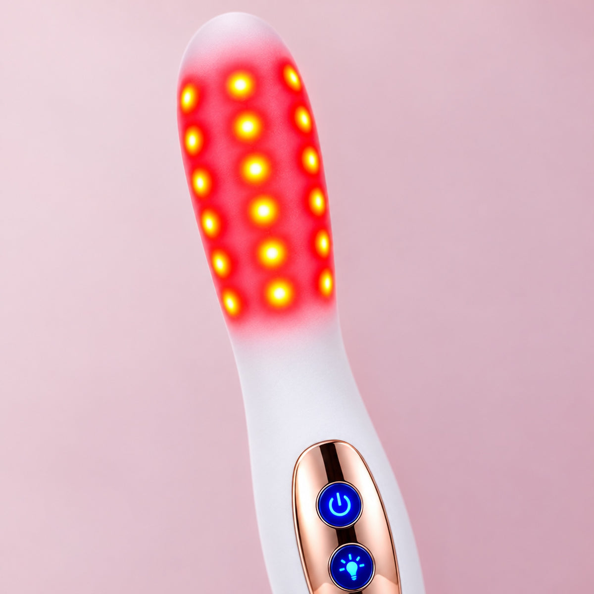 Närbild på spetsen med glödande röda LED-lampor