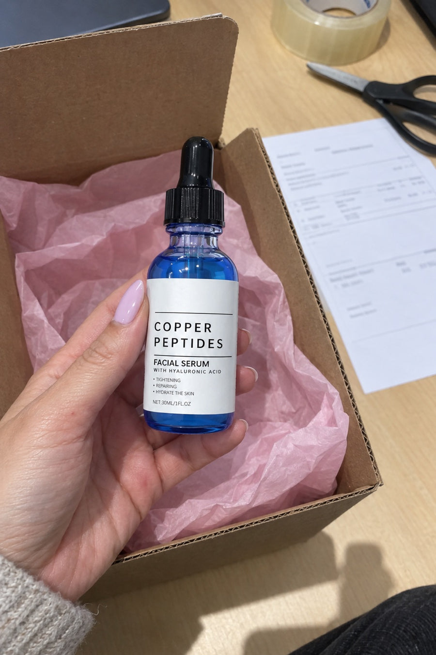 Dagens första paket öppnat på kontoret 💗 Kopparserumet ligger överst.